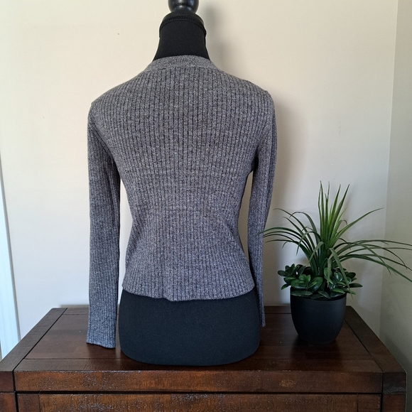 H&M Divided Sweater Women's Large Heathered Grey Ribbed Long Sleeve Top - Picture 3 of 10